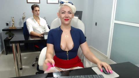 blondie_do_squirt [2019-10-02 05:20:55]