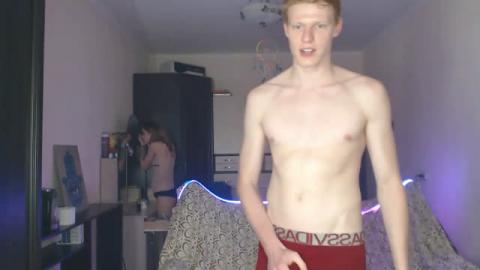 red_and_pussy [2019-09-15 19:31:53]