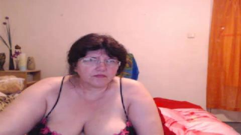 HugeTitsXXX [2019-08-04 01:41:34]