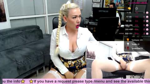 blondie_do_squirt [2019-08-13 21:30:25]