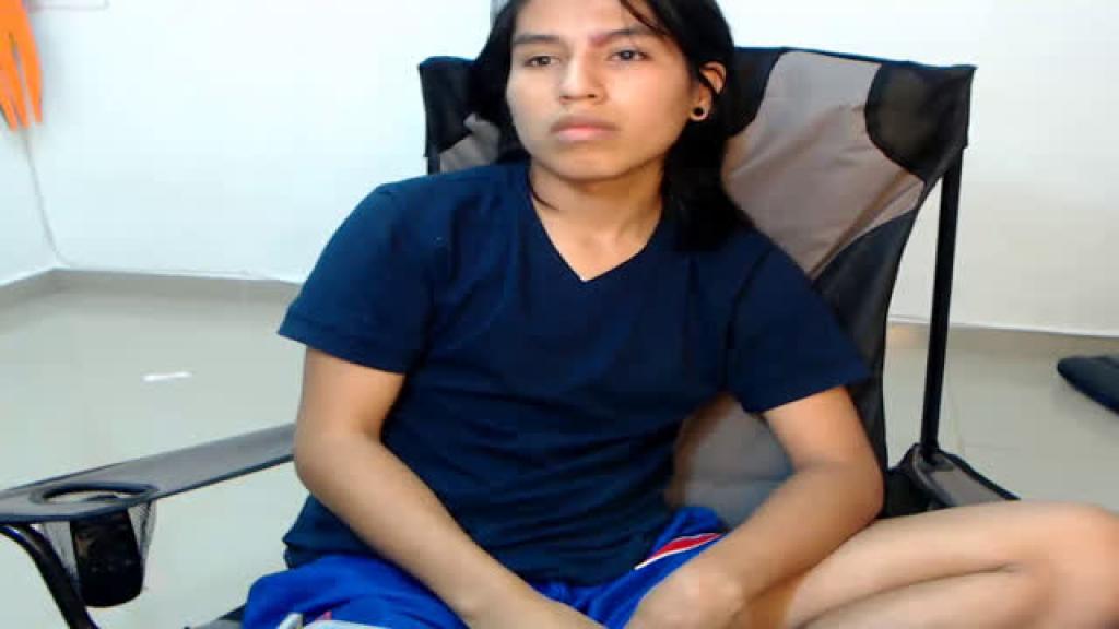 fernandocol1 Camwhore Webcam [2017/05/13 - 05:46:18]