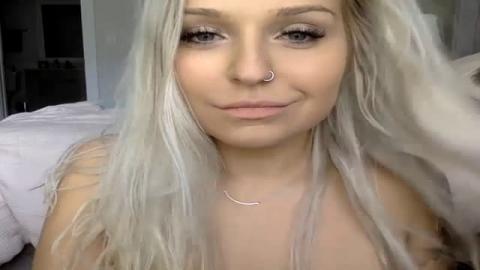 KissMyTitsPls [2019-06-03 20:30:16]