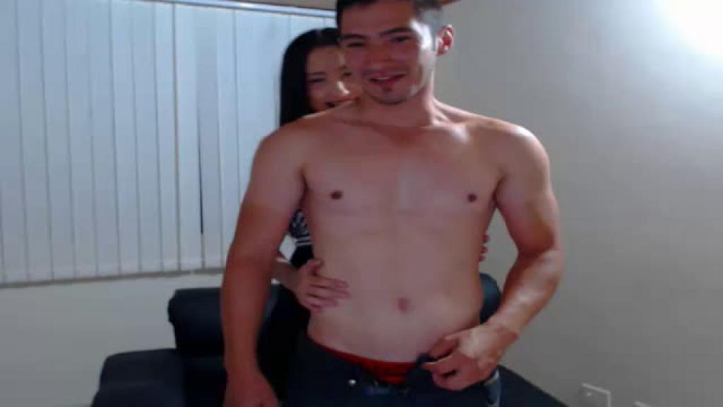 scarlet_latinhot Strap [2017/05/21 - 02:25:15]