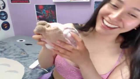 anniiesclub [2019-08-13 01:28:11]