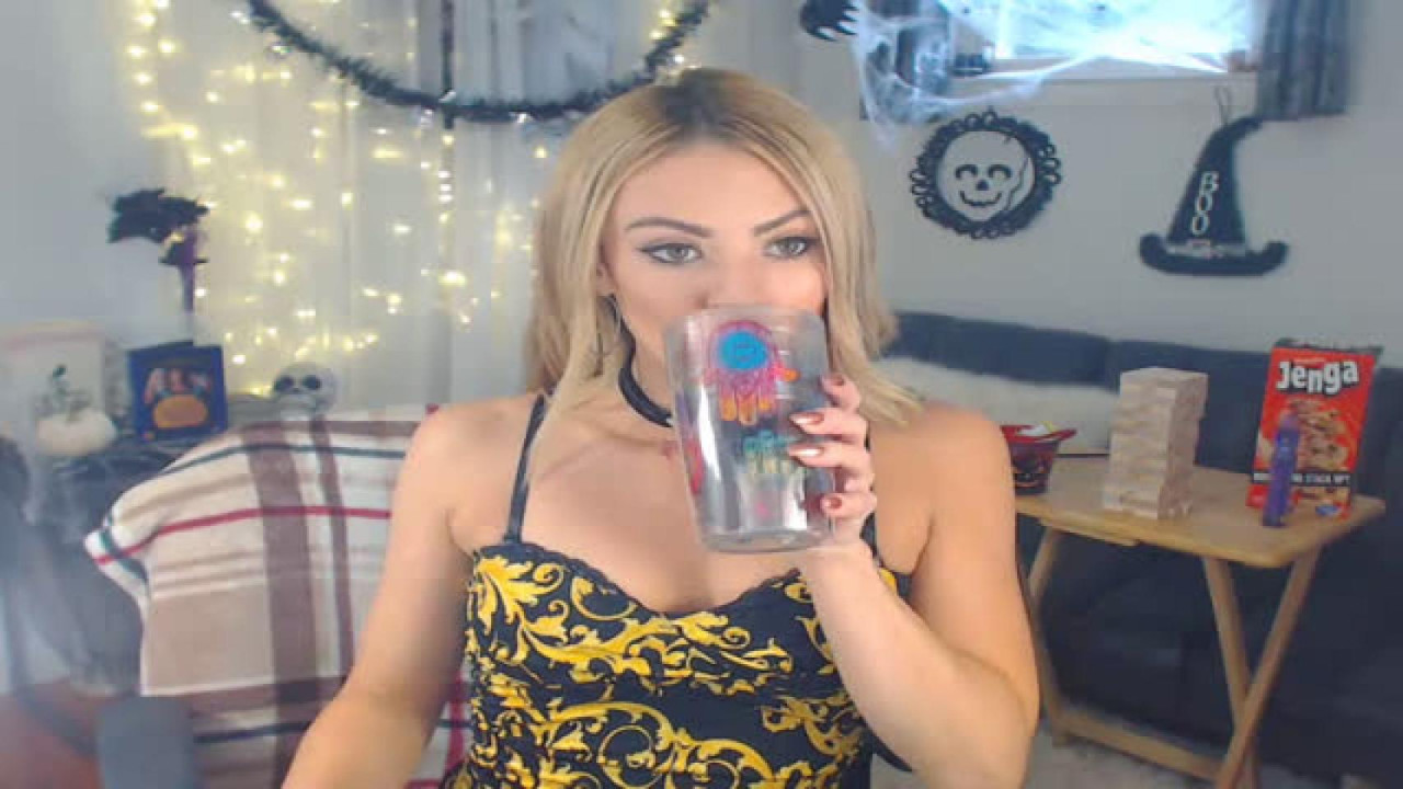 babyjayda Stream Webcam [2017/10/06 18:10:13]