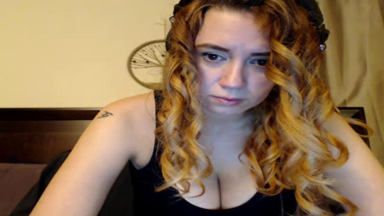 krystalfae Butt Webcam [2017/09/12 05:05:14]