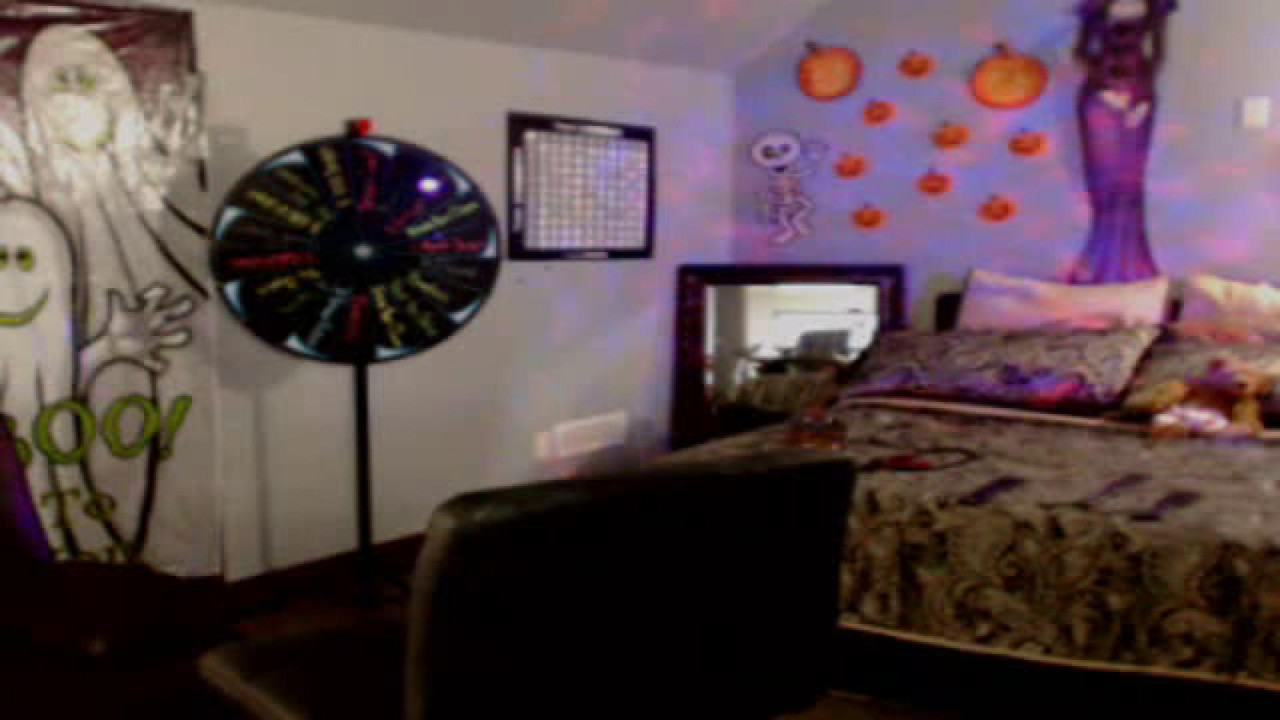 imthatonegirl Doggy Webcam [2017/10/19 16:57:42]