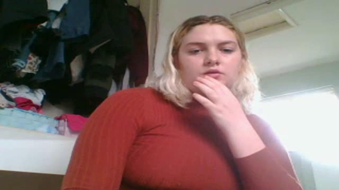 slutykittenn Gagging Movie [2017/10/24 13:58:43]