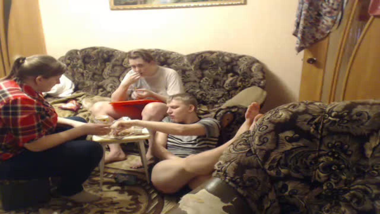 leyla7 webcam [2017/02/20 16:45:15]
