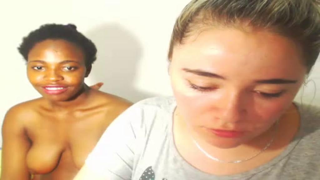 s3xy_bomb Lesbian Video [2017/05/29 - 13:05:43]