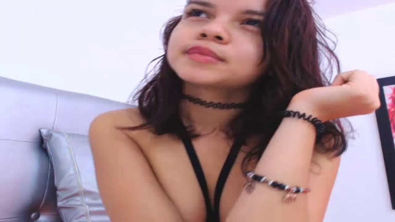 camila_g Recording Show [2017/09/30 22:25:36]