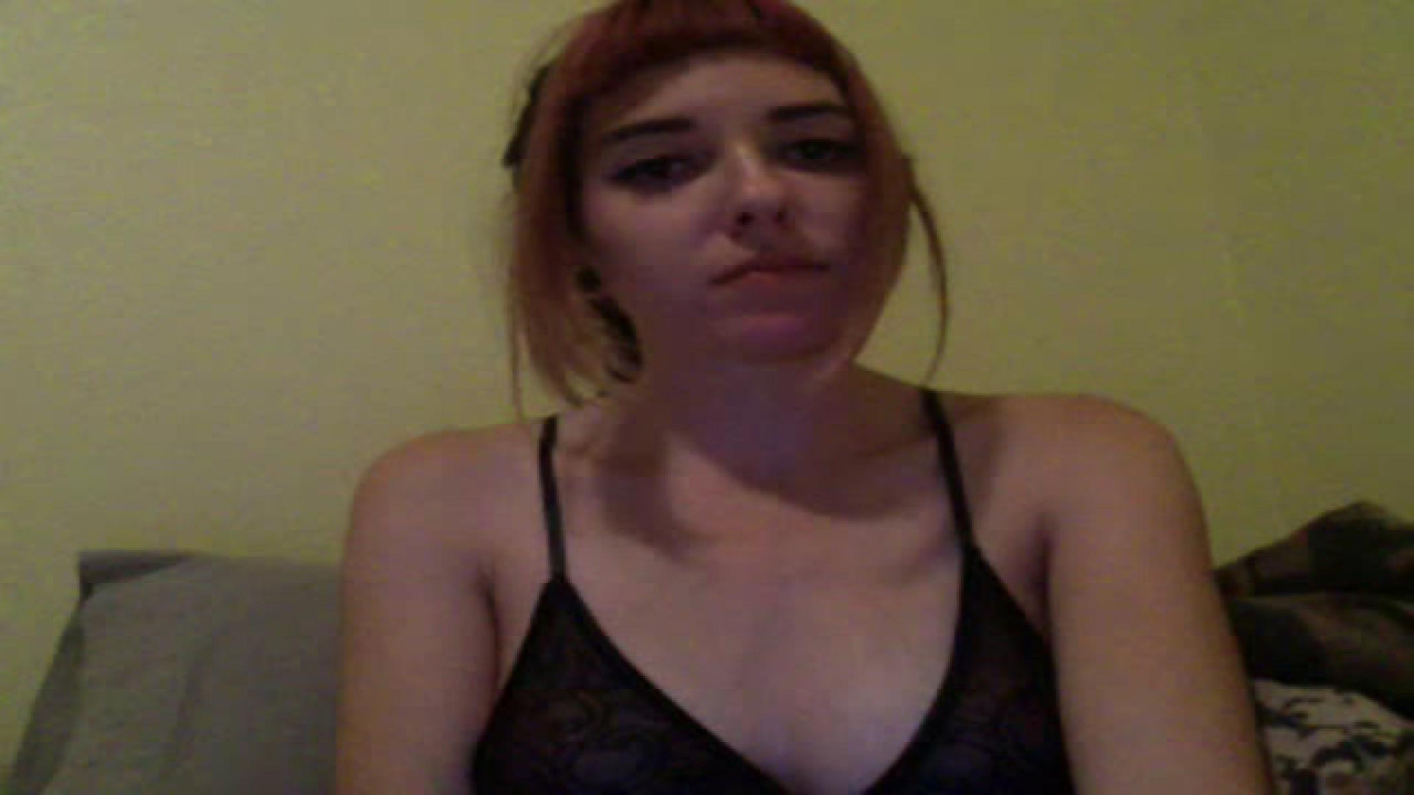 bdsmkitten Public Webcam [2017/09/26 02:15:51]
