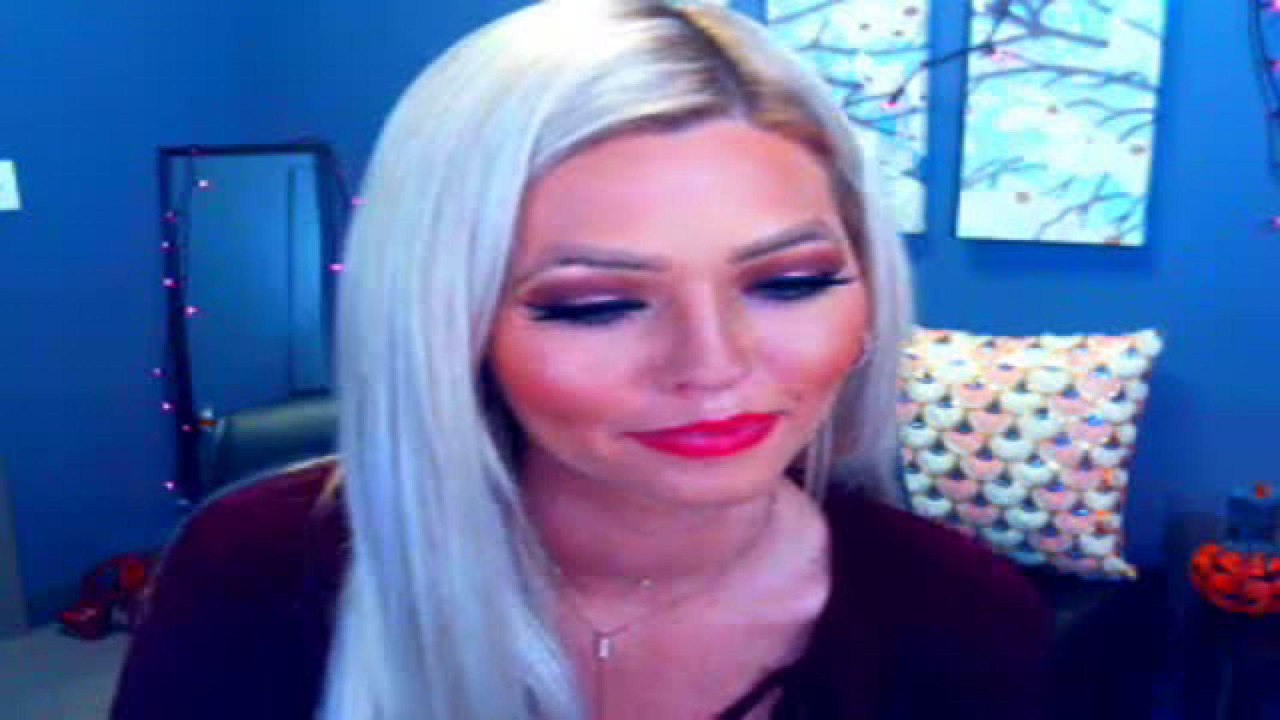 mindymoss Webcam Video [2017/10/10 19:40:24]