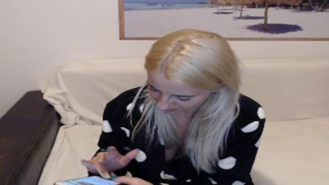 carla_gold