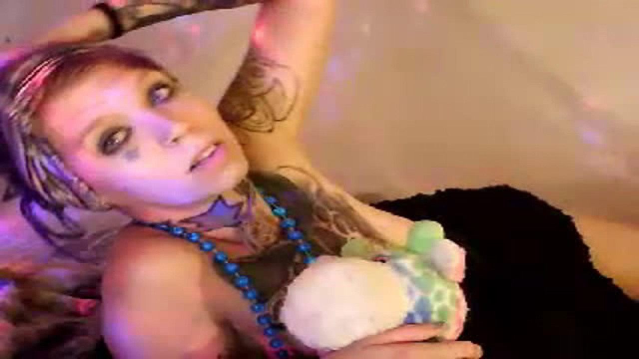 littlekyttn Recording Webcam [2017/10/08 04:32:27]