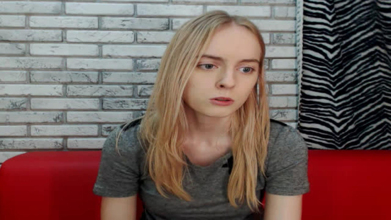 ameowzinggirl Rare Webcam [2017/10/20 04:35:12]