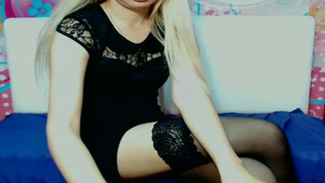 hotty_lara18 recorded [2015/08/30 10:00:27]