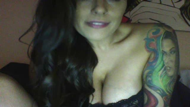 alyssajones webcam [2016/04/22 17:15:28]