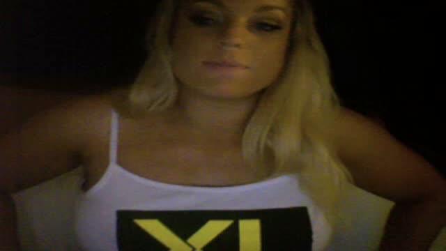 gal_nxt_door