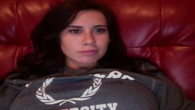 chloe_lamb webcam [2017/02/01 03:30:53]