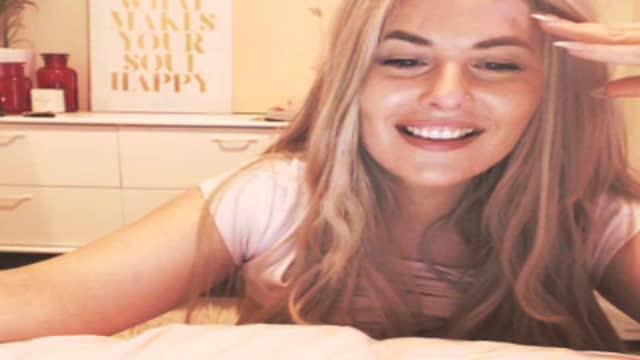 cheekyyfunn cam [2017/01/18 11:00:27]