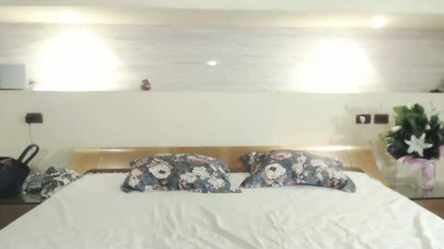 sexyeyes_1 cam [2015/09/19 16:22:52]
