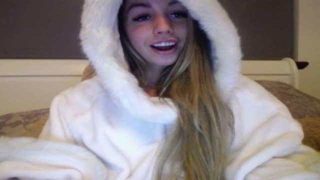 kayla_xox porno [2015/12/24 22:45:27]