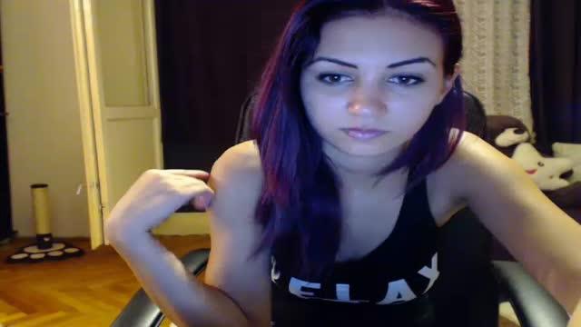 purple_dragon13 webcam [2017/02/01 21:31:37]