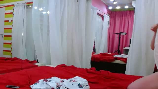 aimeeberryx recorded [2015/08/24 00:00:29]