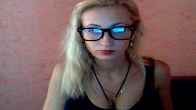 cuteblondie3