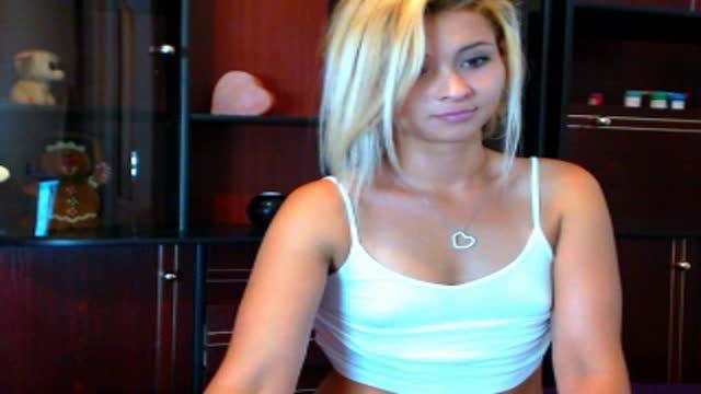 candyeyess naked [2015/07/10 18:01:25]
