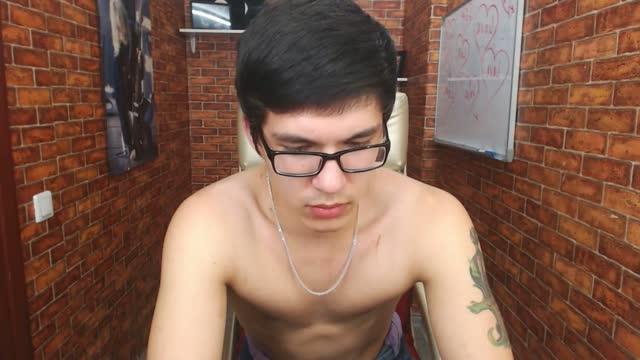 exoticb0y4u naked [2017/01/31 23:30:53]