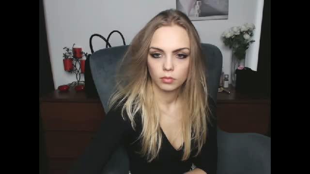 avril adult [2015/11/23 16:30:56]