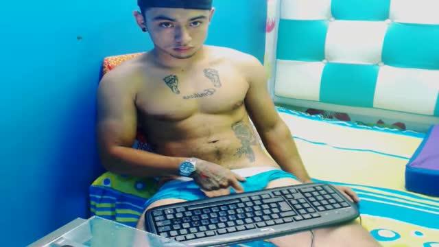 xander_cute cam [2017/01/23 16:15:27]