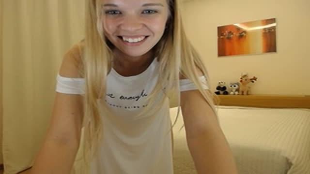 cutedoll1995 cam [2015/08/07 18:00:47]