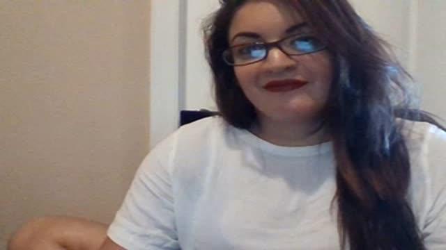 lacey_x0