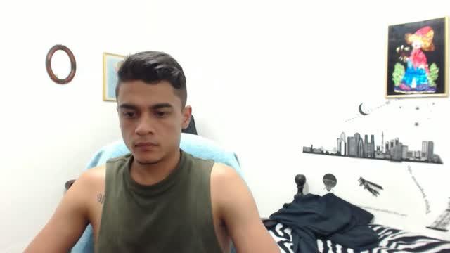 brunhosbigass webcam [2017/02/03 01:15:28]