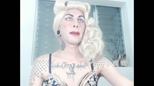 queensharllot11