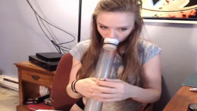 sexy_stoner94 cam [2015/05/21 14:00:28]