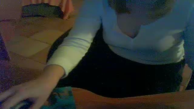 mihaelahot33 recorded [2015/11/27 21:02:10]