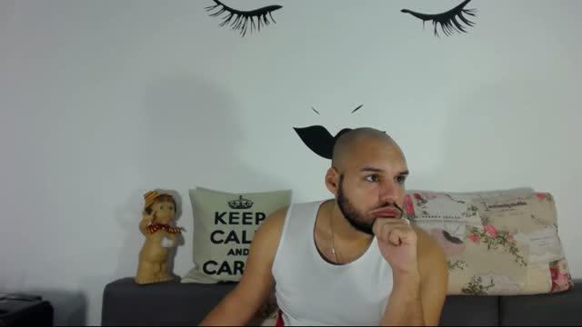 guessswho24