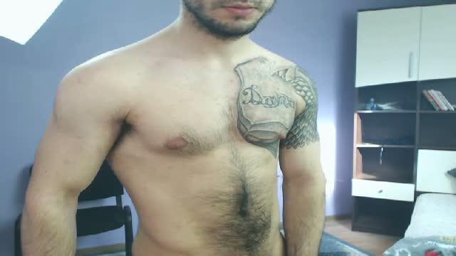 tayll3r_xoxo recorded [2016/02/14 09:42:38]