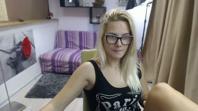 simonedyz nude [2015/11/13 12:00:53]