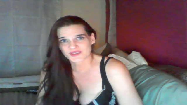 miss_meow_meow webcam [2017/01/19 23:03:07]