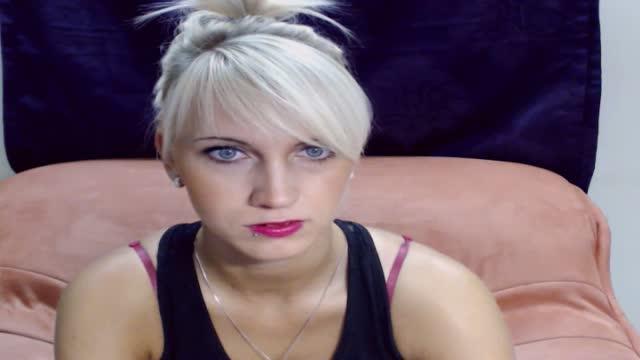 karenlovex recorded [2015/09/01 07:01:06]