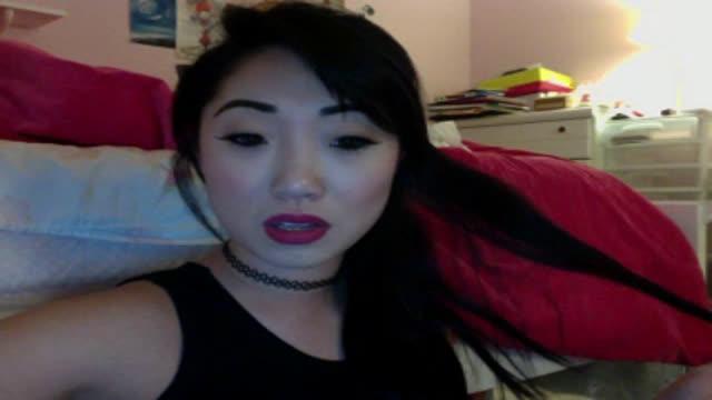 lilykoii_x3 webcam [2016/11/14 01:16:35]