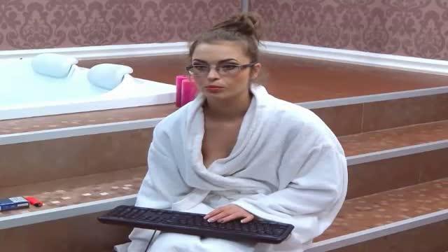 serenaxcarey recorded [2017/01/20 01:01:10]