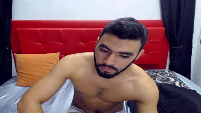 dach_boy naked [2017/01/31 23:16:09]