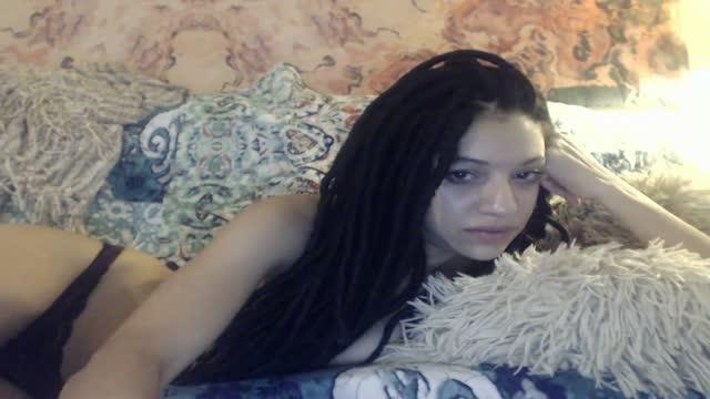 maya_meows