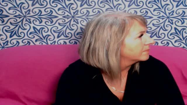 ericalady show [2015/11/18 16:45:34]